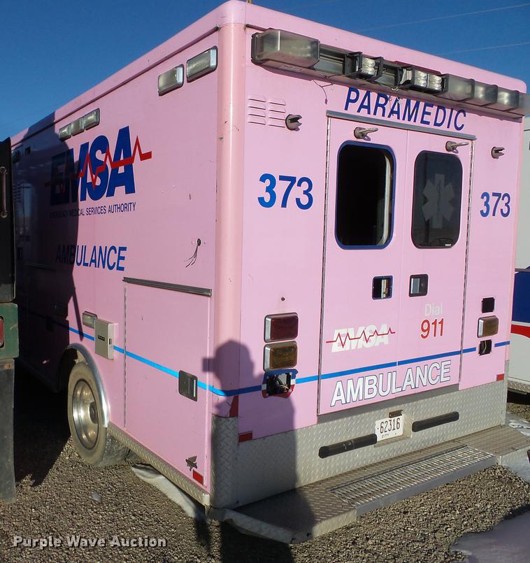 image for item EW9828 2008 Ford F450 Super Duty ambulance