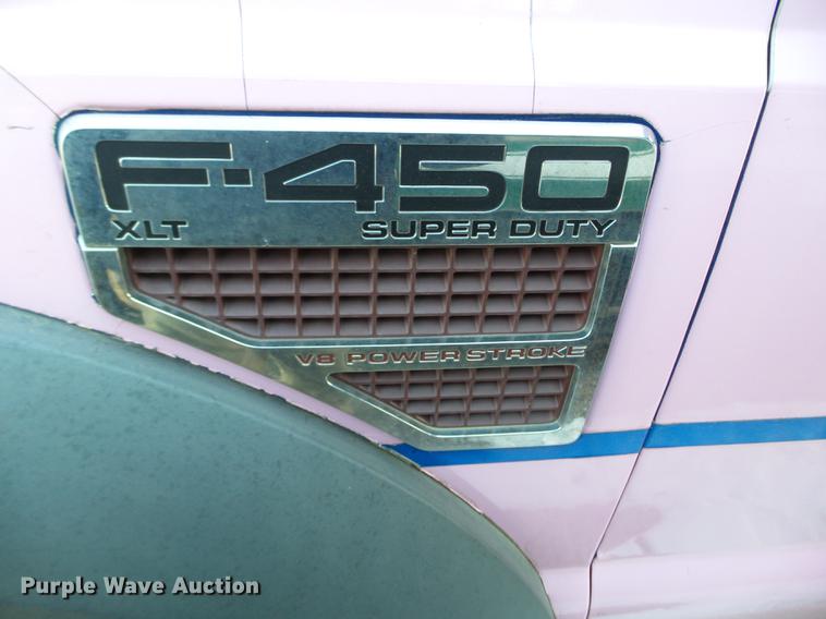 image for item EW9828 2008 Ford F450 Super Duty ambulance