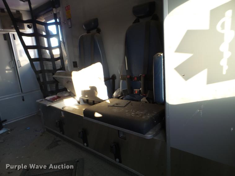 image for item EW9828 2008 Ford F450 Super Duty ambulance
