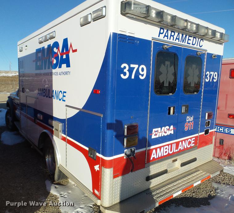 image for item EW9829 2009 Ford F450 Super Duty ambulance