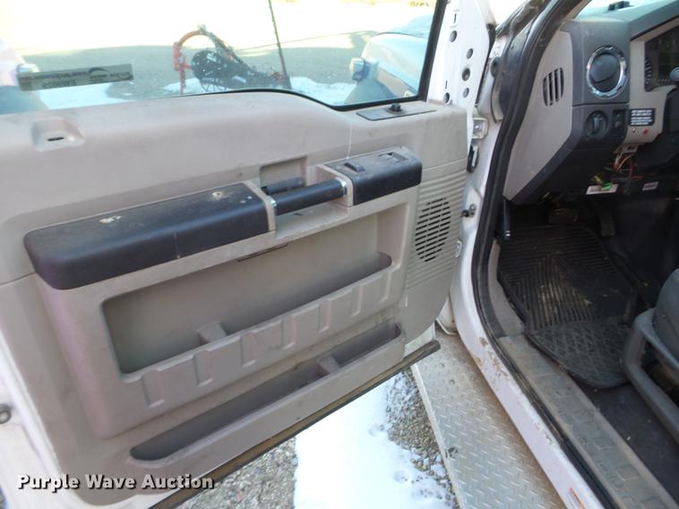 image for item EW9829 2009 Ford F450 Super Duty ambulance