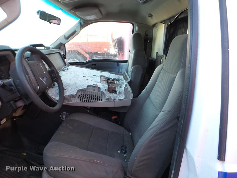 image for item EW9829 2009 Ford F450 Super Duty ambulance