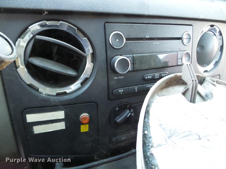 image for item EW9829 2009 Ford F450 Super Duty ambulance