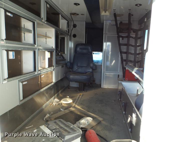 image for item EW9829 2009 Ford F450 Super Duty ambulance