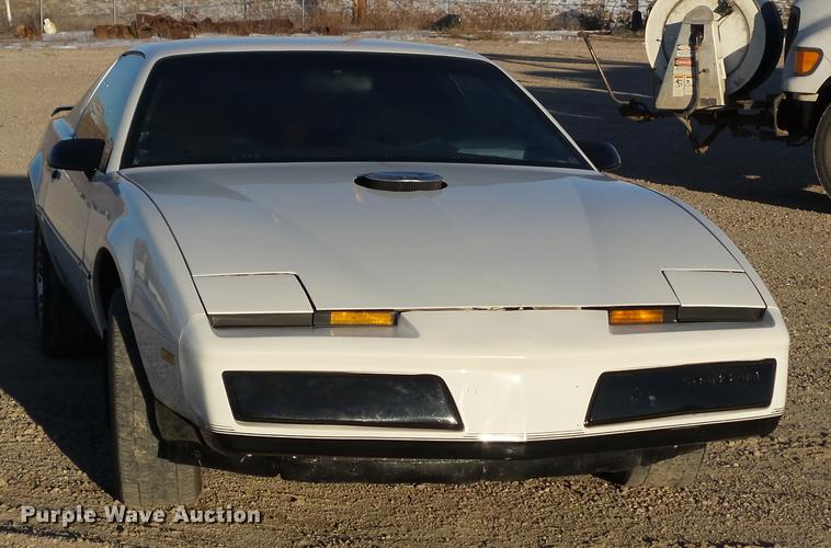 image for item EW9830 1987 Pontiac Firebird Trans Am