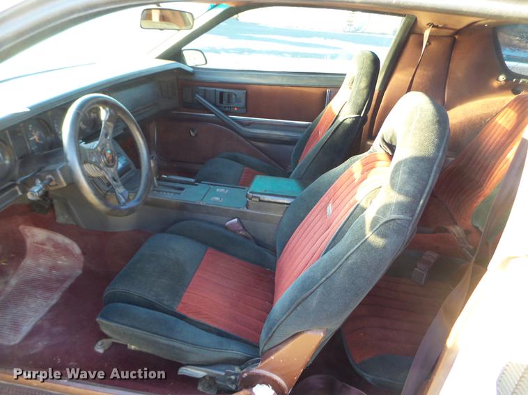 image for item EW9830 1987 Pontiac Firebird Trans Am