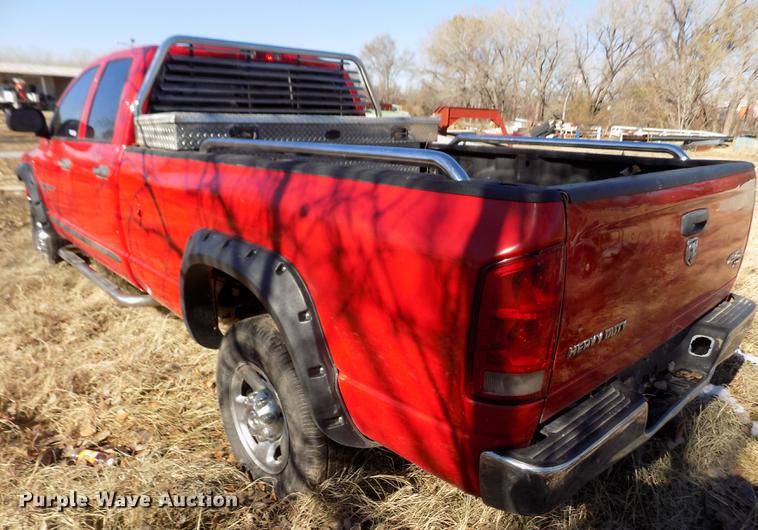 image for item FE9268 2006 Dodge Ram 2500 Lone Star Quad Cab pickup truck
