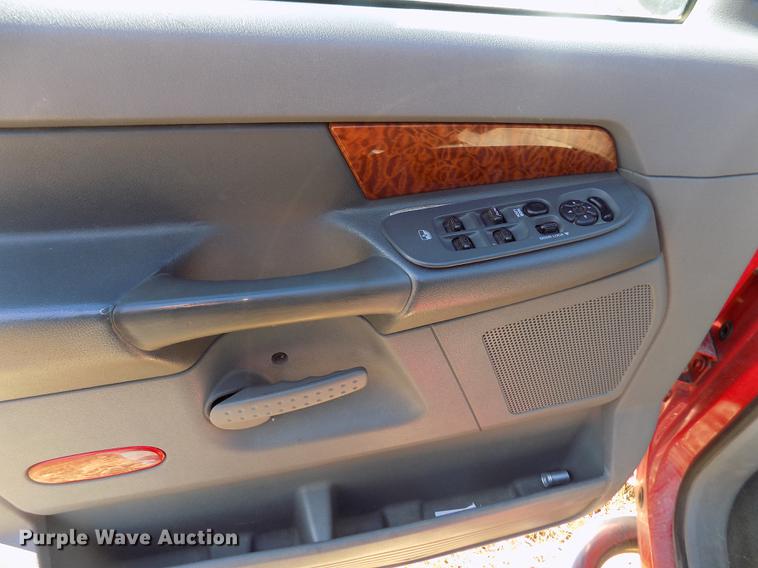 image for item FE9268 2006 Dodge Ram 2500 Lone Star Quad Cab pickup truck