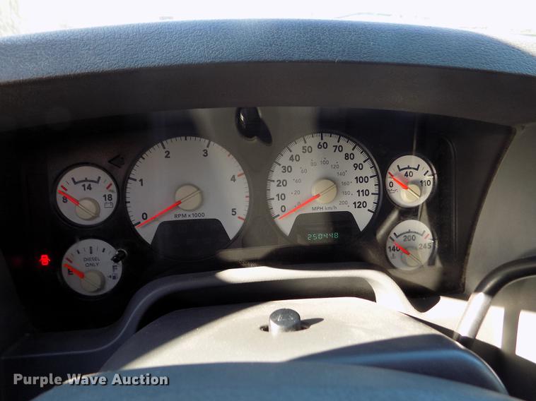 image for item FE9268 2006 Dodge Ram 2500 Lone Star Quad Cab pickup truck