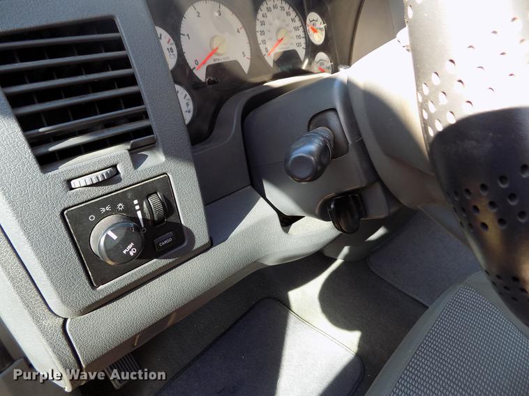 image for item FE9268 2006 Dodge Ram 2500 Lone Star Quad Cab pickup truck