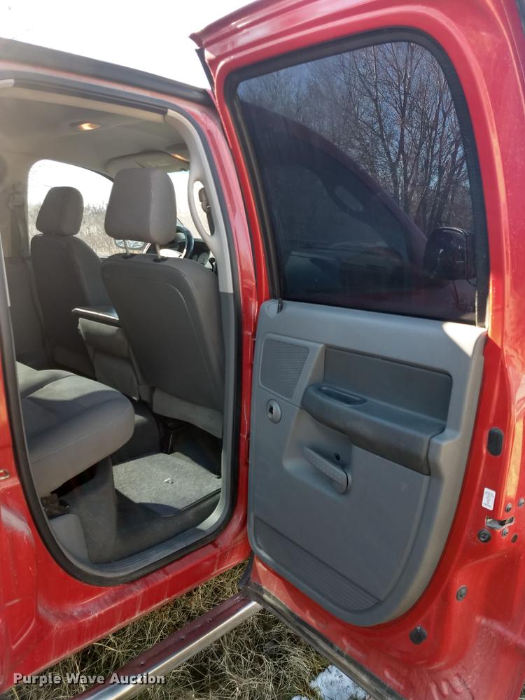 image for item FE9268 2006 Dodge Ram 2500 Lone Star Quad Cab pickup truck