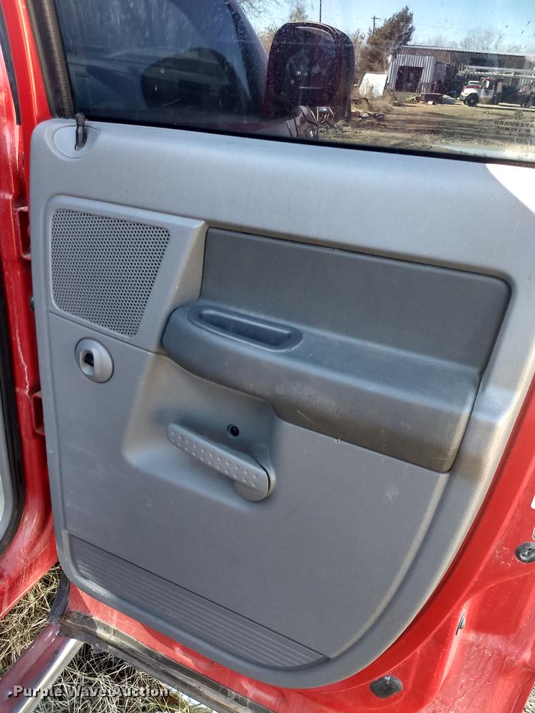 image for item FE9268 2006 Dodge Ram 2500 Lone Star Quad Cab pickup truck