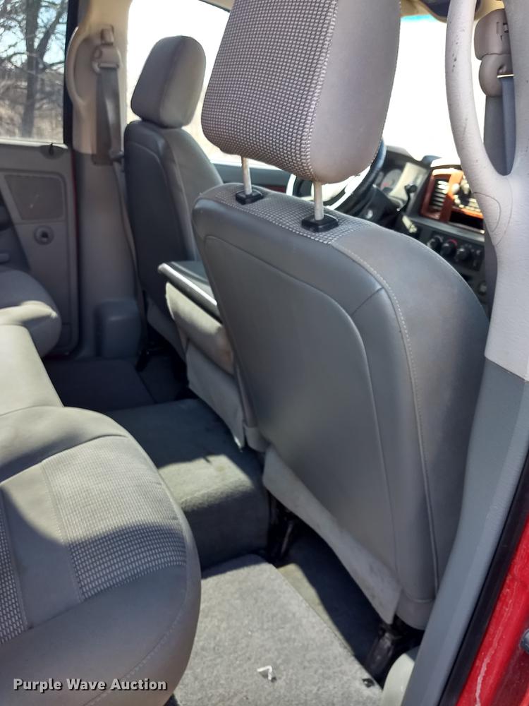 image for item FE9268 2006 Dodge Ram 2500 Lone Star Quad Cab pickup truck