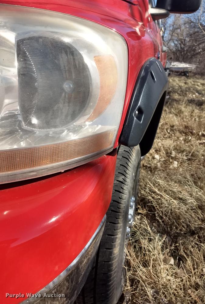 image for item FE9268 2006 Dodge Ram 2500 Lone Star Quad Cab pickup truck