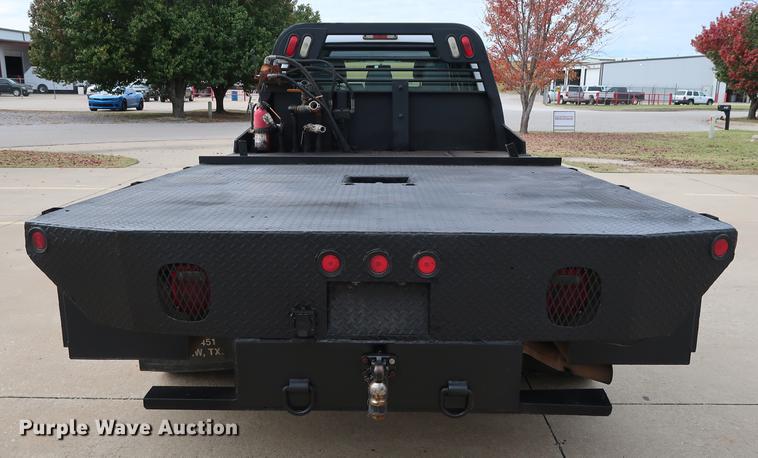 image for item FE9540 2011 Ford F550 Crew Cab flatbed truck