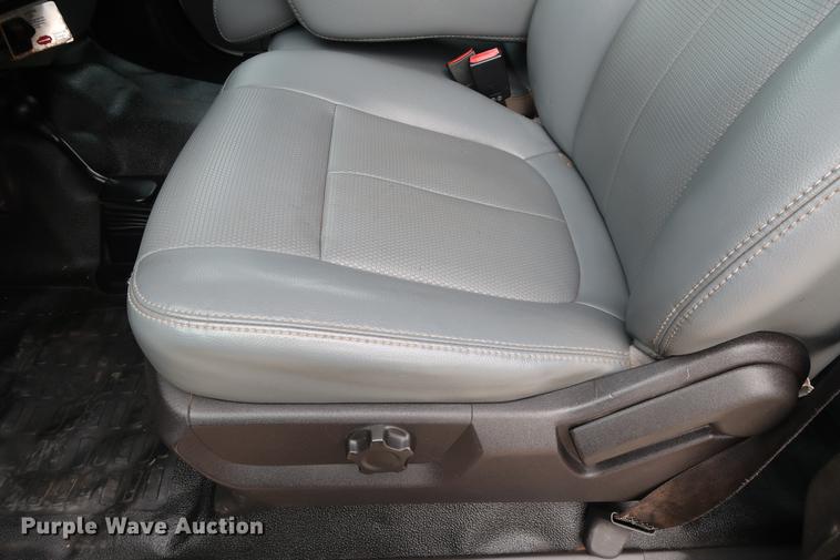 image for item FE9540 2011 Ford F550 Crew Cab flatbed truck