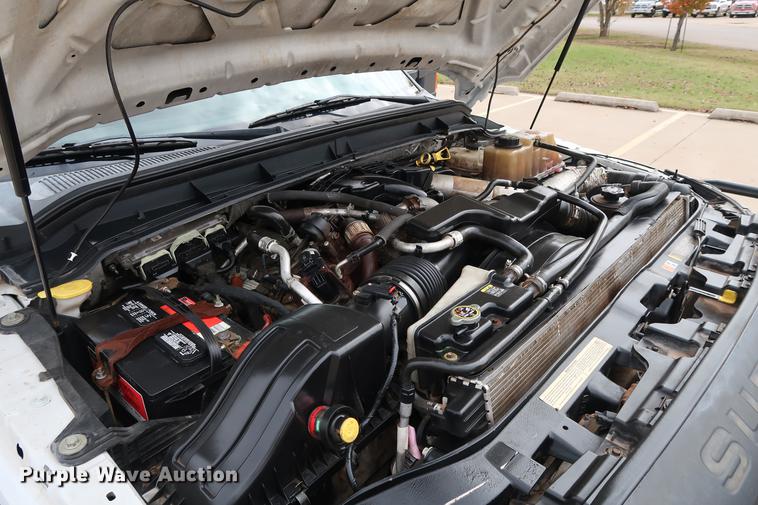 image for item FE9540 2011 Ford F550 Crew Cab flatbed truck