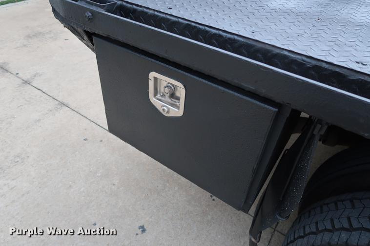 image for item FE9540 2011 Ford F550 Crew Cab flatbed truck