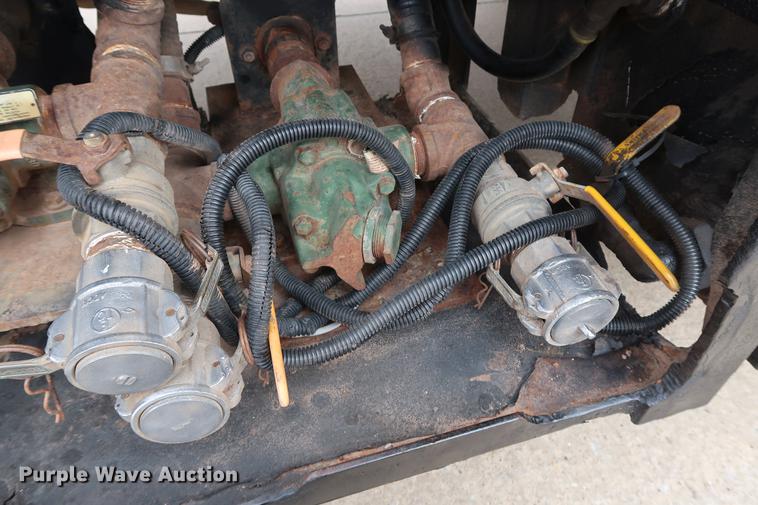 image for item FE9540 2011 Ford F550 Crew Cab flatbed truck