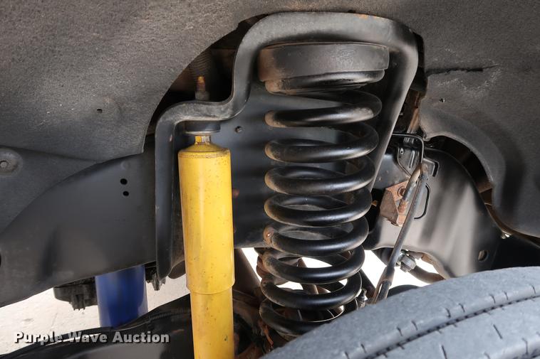 image for item FE9540 2011 Ford F550 Crew Cab flatbed truck