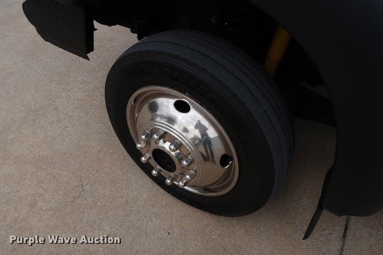 image for item FE9540 2011 Ford F550 Crew Cab flatbed truck