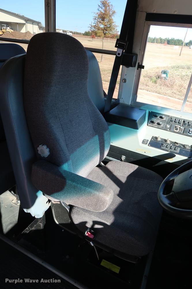 image for item FE9541 2009 Blue Bird Vision Handy Bus school bus