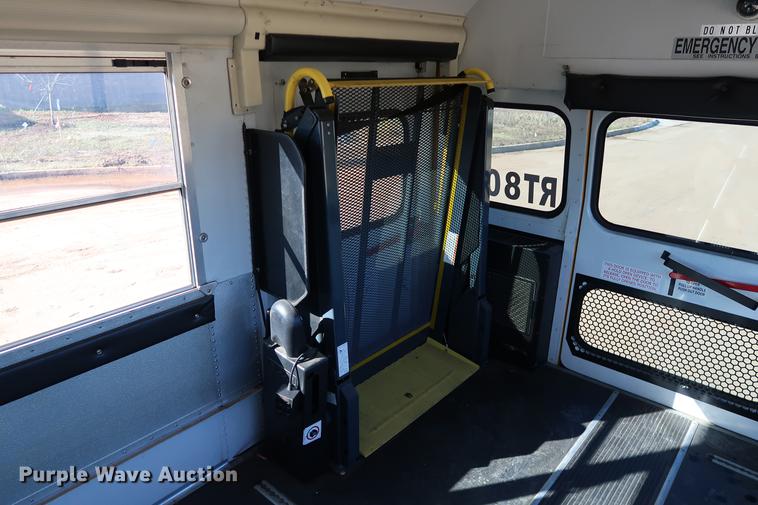 image for item FE9541 2009 Blue Bird Vision Handy Bus school bus