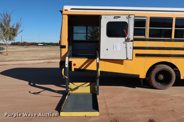 image for item FE9541 2009 Blue Bird Vision Handy Bus school bus