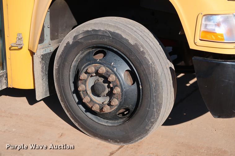 image for item FE9541 2009 Blue Bird Vision Handy Bus school bus