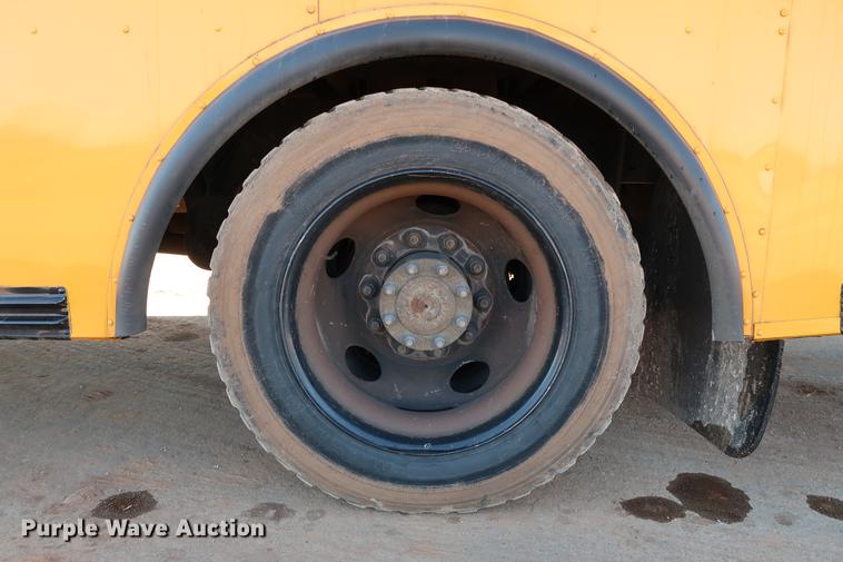 image for item FE9541 2009 Blue Bird Vision Handy Bus school bus