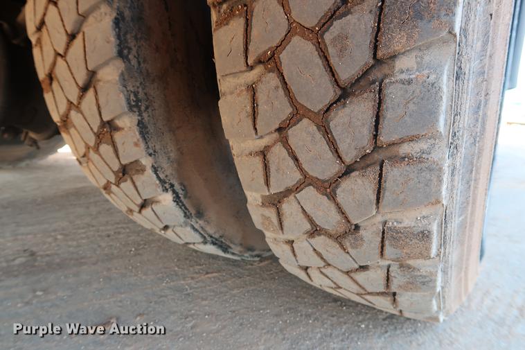 image for item FE9541 2009 Blue Bird Vision Handy Bus school bus