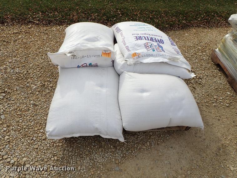 image for item FI9460 Rye grass seed and nitrogen