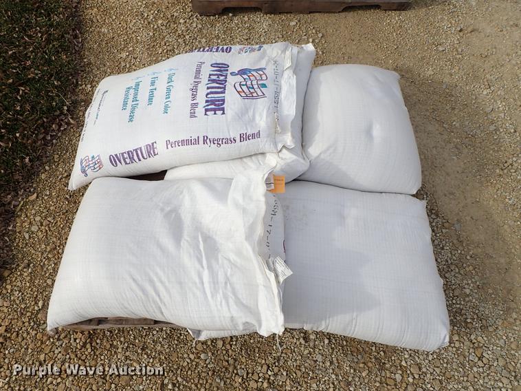 image for item FI9460 Rye grass seed and nitrogen