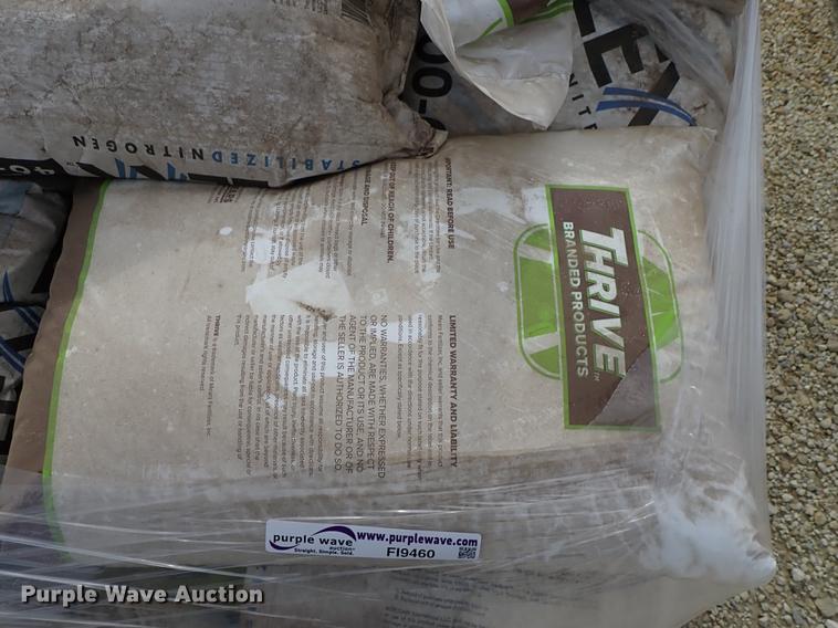 image for item FI9460 Rye grass seed and nitrogen