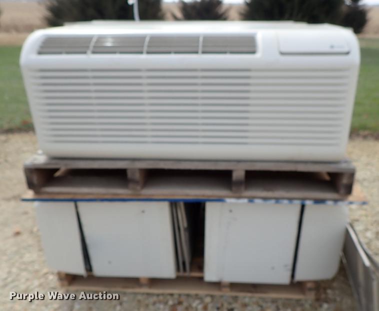 image for item FI9461 (4) Trane PTAC climate control units