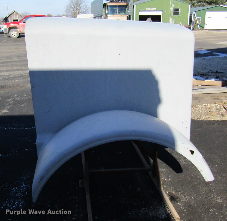 image for item FI9539 Fiberglass hood