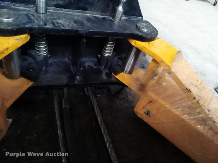 image for item G1392 Blue Viper car hoist