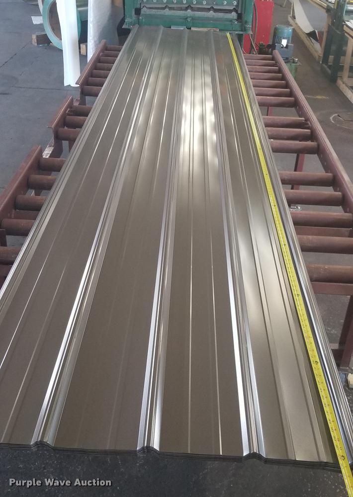 image for item G1409 (72) sheets of metal roofing/siding