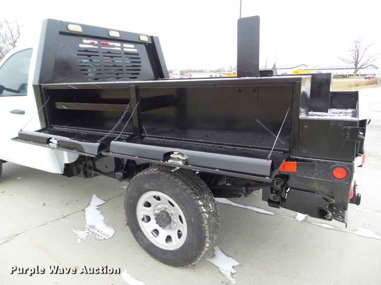 image for item L5729 2012 Chevrolet Silverado 2500HD flatbed pickup truck