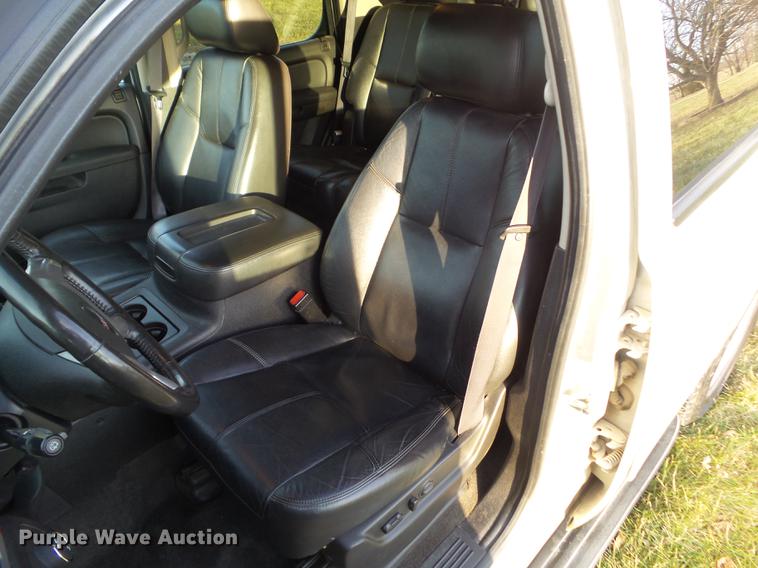 image for item L5732 2012 GMC Yukon SLT SUV