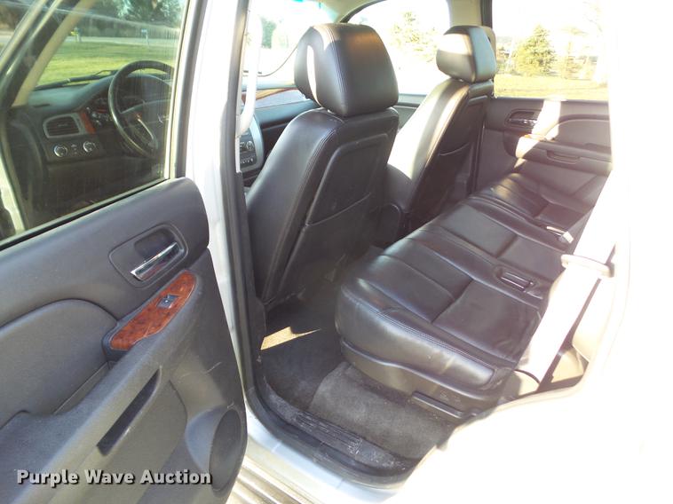 image for item L5732 2012 GMC Yukon SLT SUV