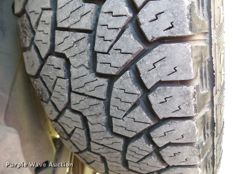 image for item L5732 2012 GMC Yukon SLT SUV