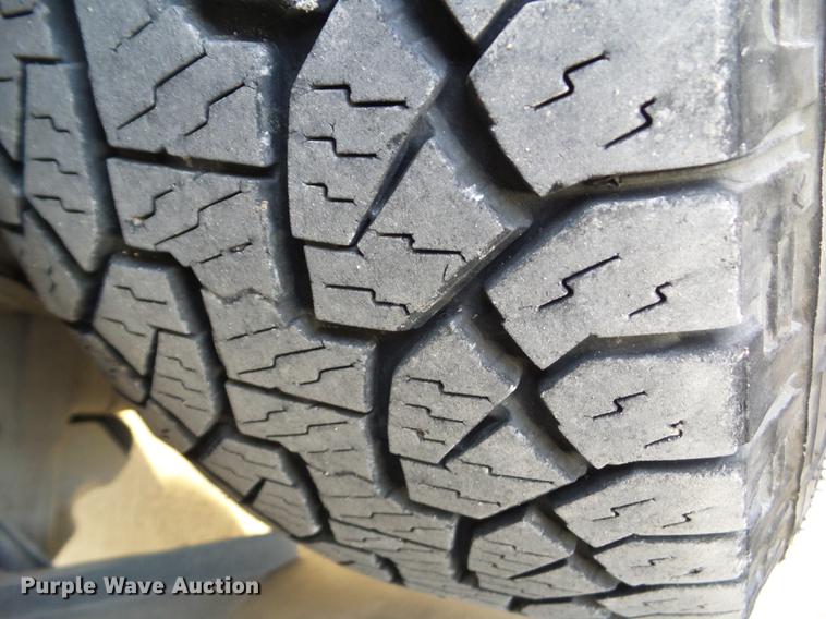 image for item L5732 2012 GMC Yukon SLT SUV