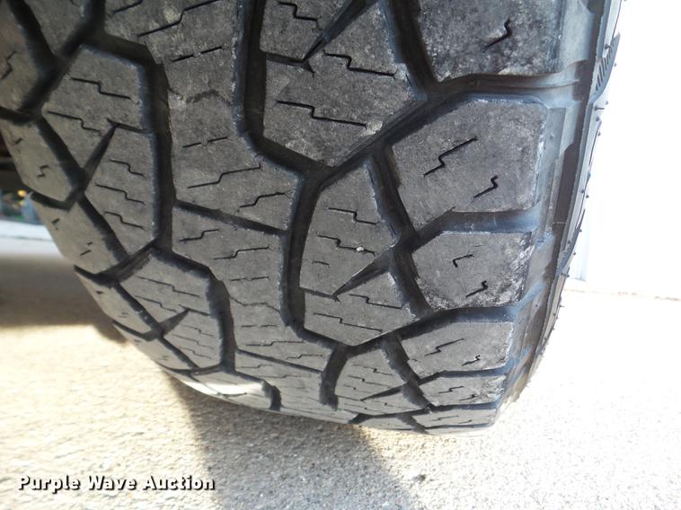 image for item L5732 2012 GMC Yukon SLT SUV