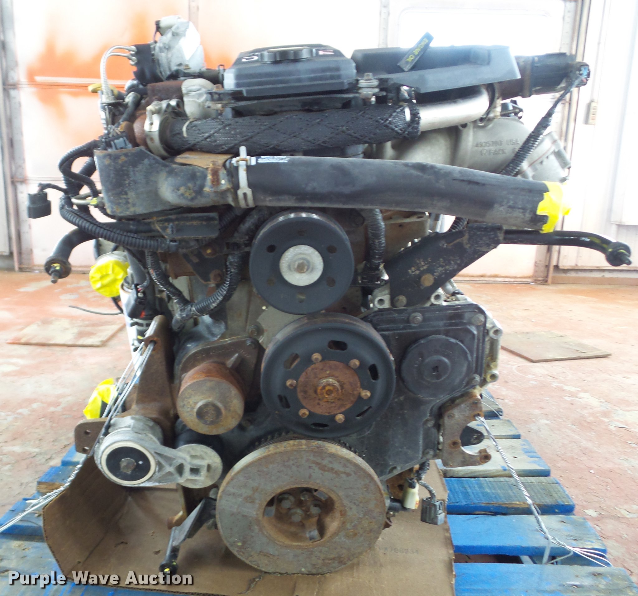 2008 Cummins 6.7L L6 turbo diesel engine in Bloomfield, IA Item