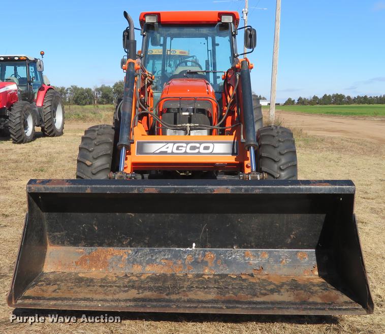 image for item BU9981 2002 AGCO LT85 MFWD tractor
