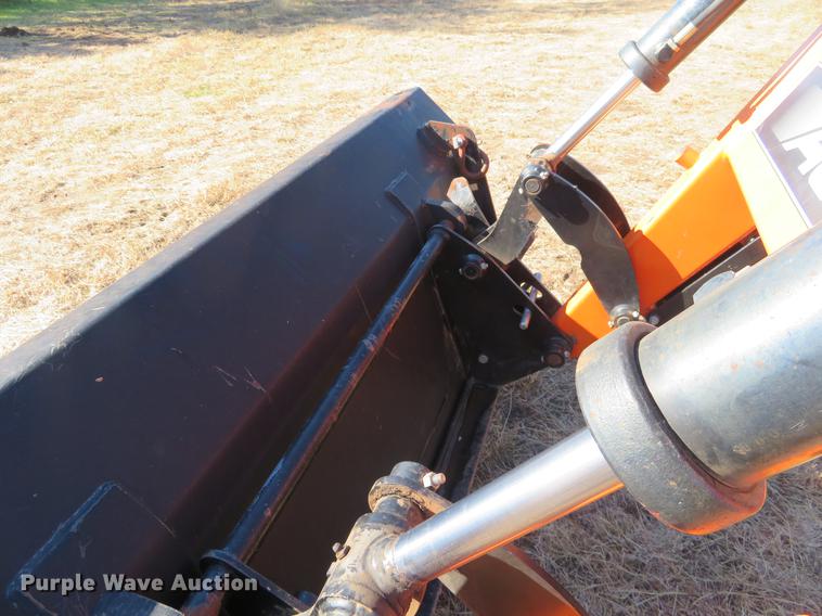 image for item BU9981 2002 AGCO LT85 MFWD tractor