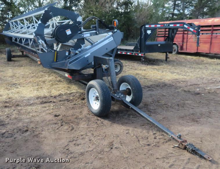 image for item BU9984 2010 AGCO 5200 draper head