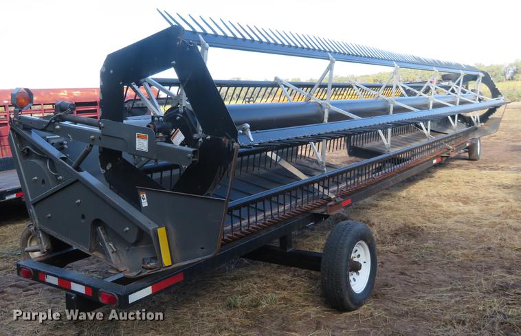 image for item BU9984 2010 AGCO 5200 draper head