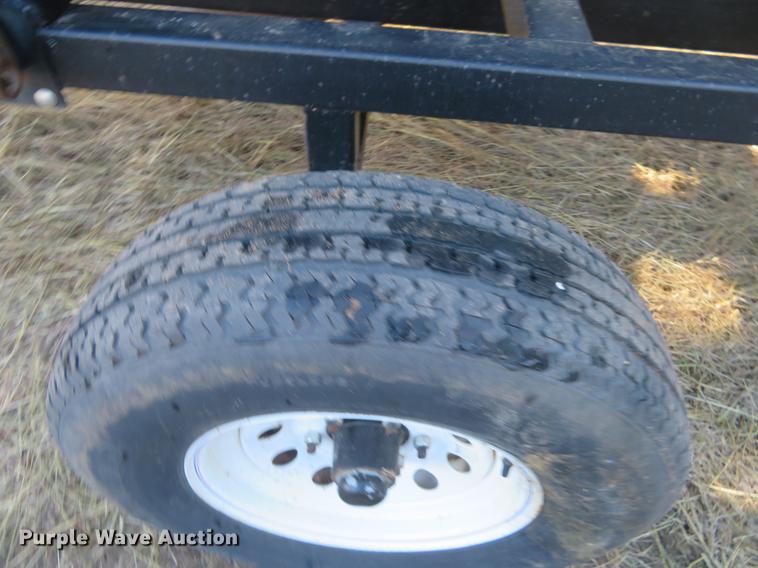 image for item BU9984 2010 AGCO 5200 draper head